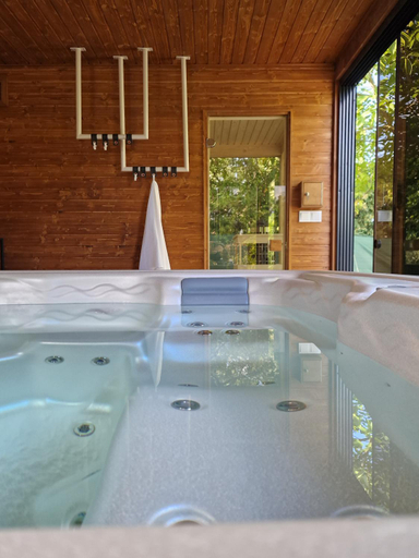 Bathroom 4, The Secret Garden – Keszthely, Hévíz/Keszthely