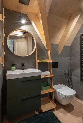 Bathroom 3, Zakopiana, Tatra