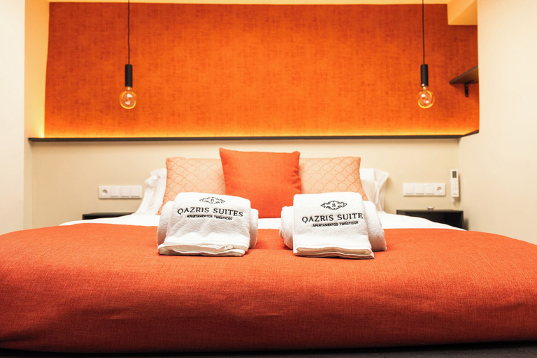Room 2, Qazris Suites, Cáceres