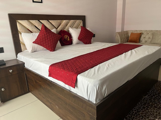 Room 5, Hotel Green India Residency, Bulandshahr