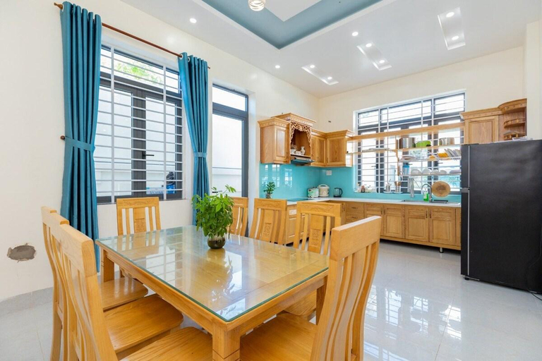 Food & Drinks 5, Vung Tau Villas, Ho Chi Minh City