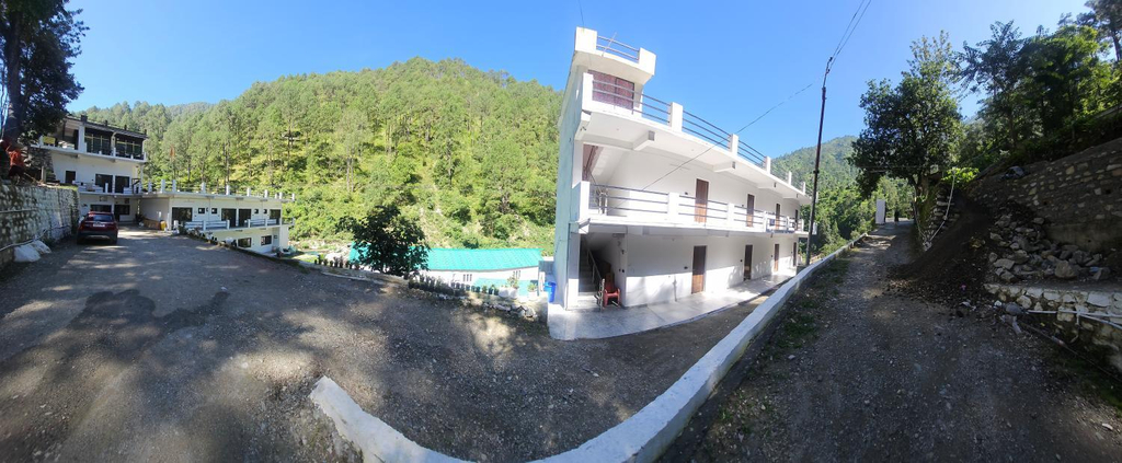 4, Chirag Homestay Kainchi, Nainital