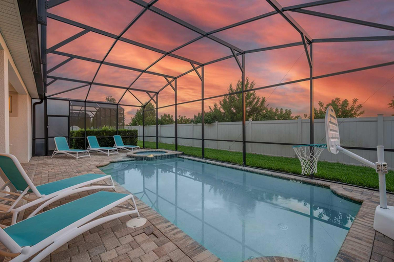 Sport & Beauty 5, Villa Near Disney with Treehouse BR, Theater & Arcade, Osceola