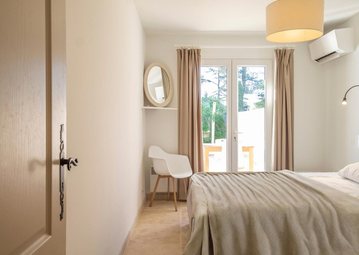 Room 5, Maison Esterel in Saint-rapha l, Var