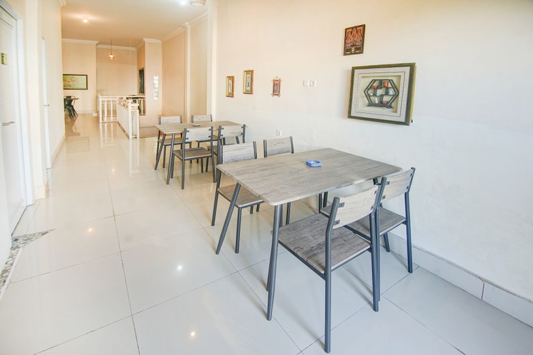 Lobby sitting area, OYO 94669 Hotel Puri Inn Panakkukang Makassar, Makassar
