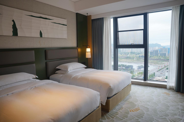 Bedroom 3, DoubleTree by Hilton Ya'an, Ya'an