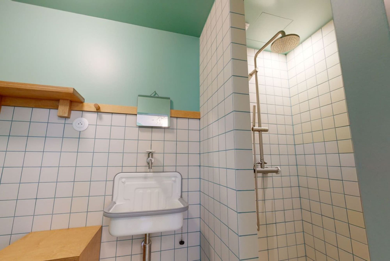 Room 3, Altido Delightful 1bed Studio w Shared Co-working Space, Paris