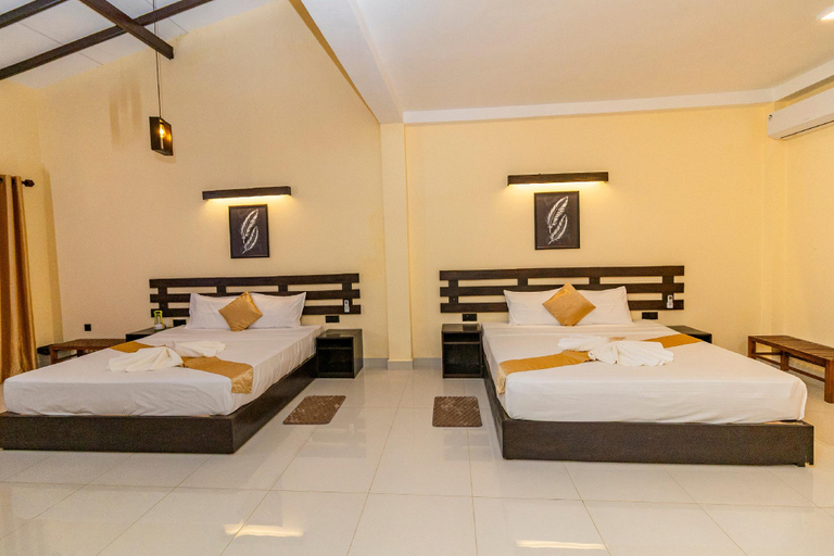 Bedroom 2, Heaven Breeze Villa, Habaraduwa