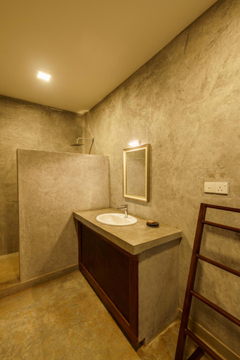 Bathroom 3, Golf Resort Par 3, Medadumbara