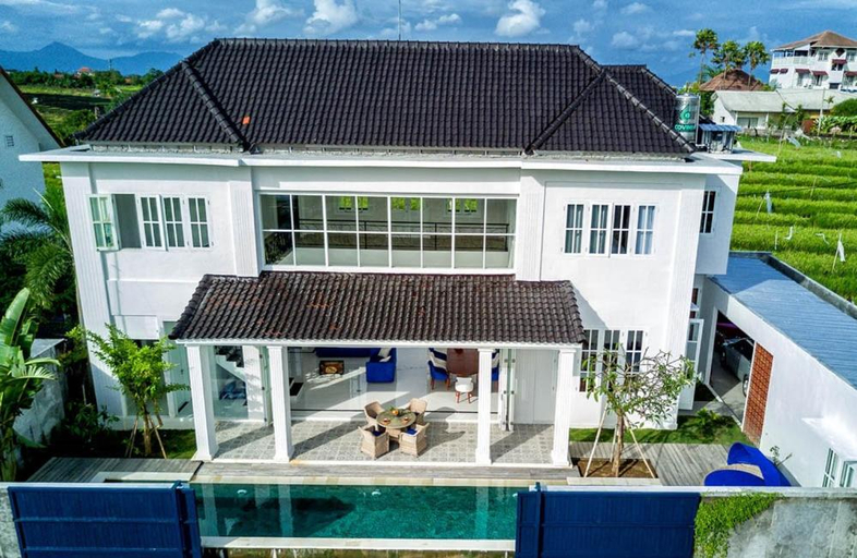 Others 4, 4 Bedrooms Villa in Canggu, Badung