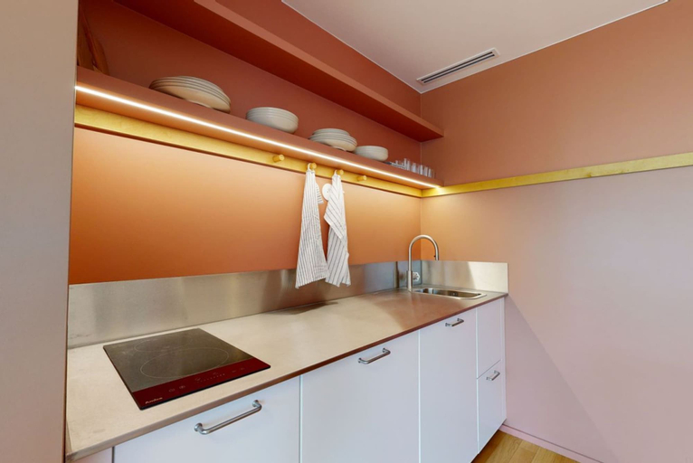 Room 2, Charming 2-bed Flat w Shared Spaces, Paris
