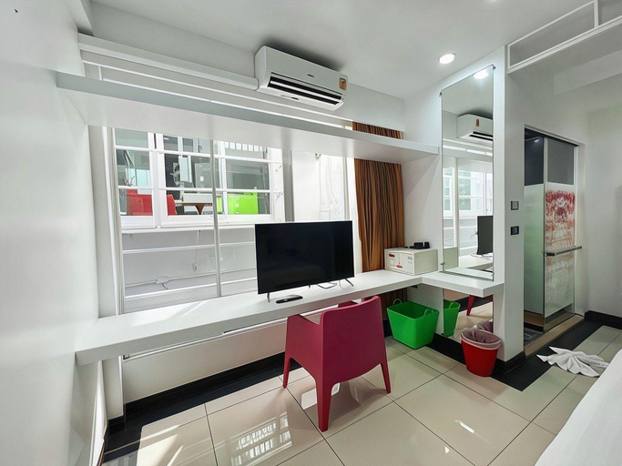 Others 5, The Color Kata, Phuket Island