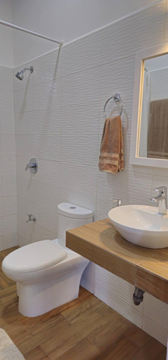 Bathroom, aldea isla sagrada, Cozumel
