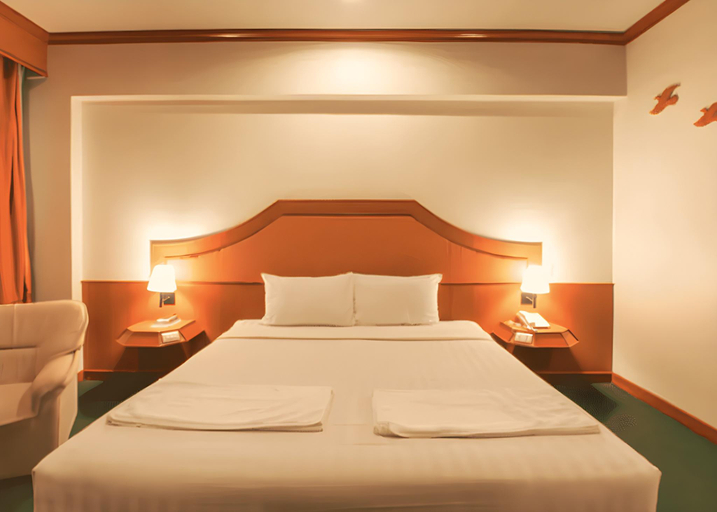 Bedroom 2, Thepnakorn Hotel, Muang Buri Ram