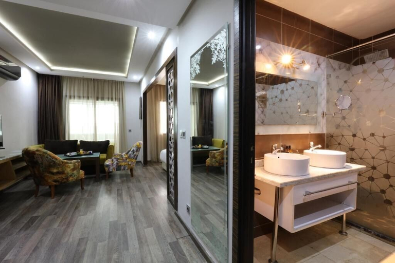 Bathroom 5, Silver Suites Hotel & Spa, Casablanca