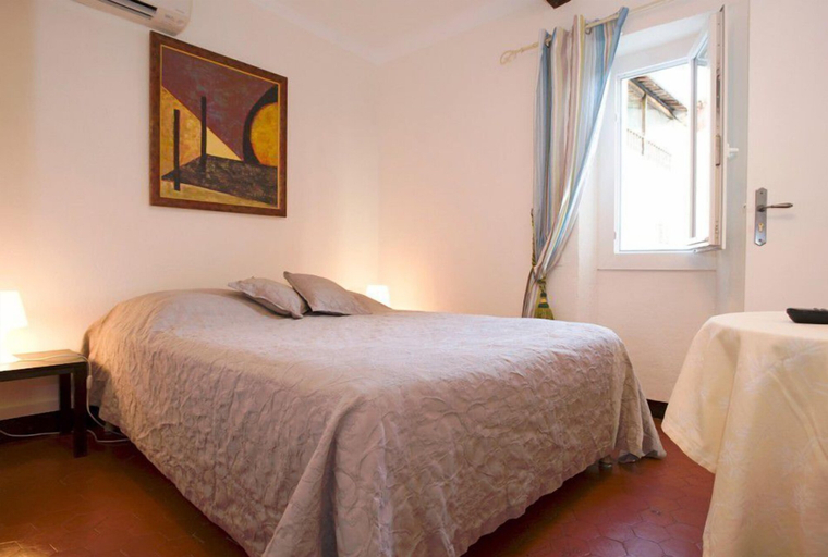 Bedroom 2, Le Vieux Château, Var