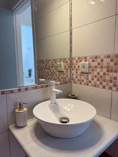 Bathroom 2, Avra Hotel, Attica