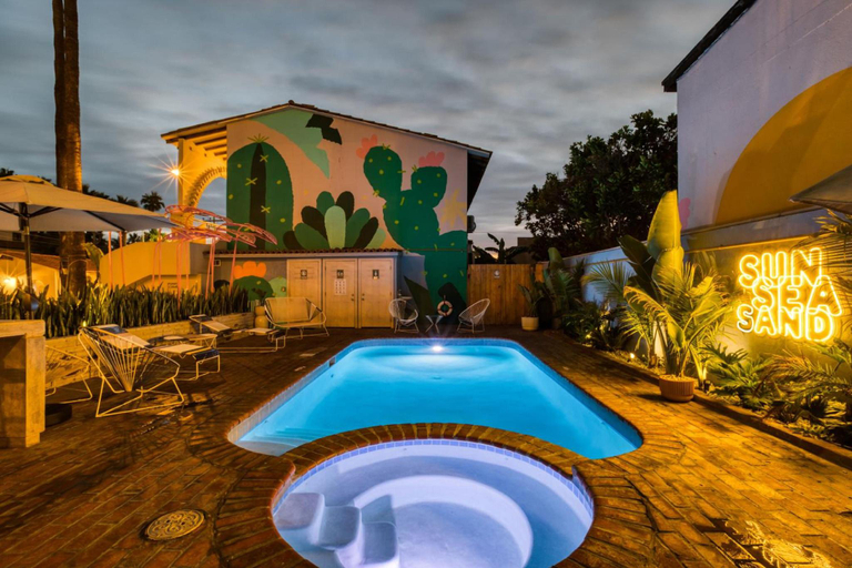 Sport & Beauty 4, Beach House by Eazy, Ensenada
