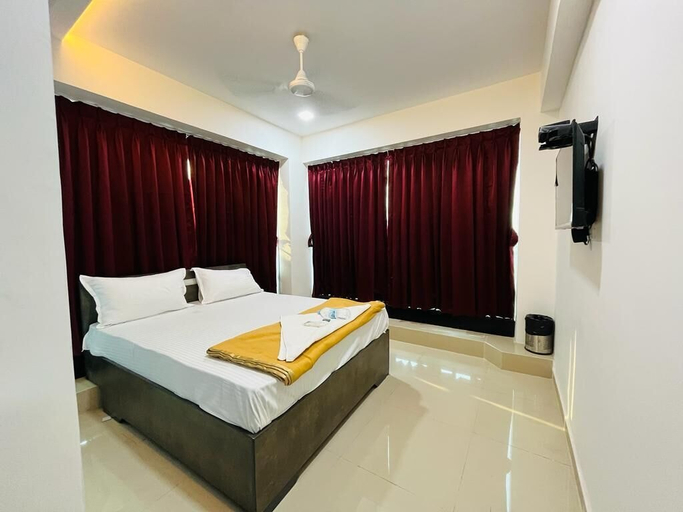 Room 2, Hotel Pleasure, Surat