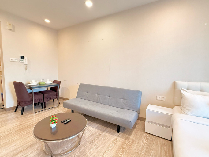 Living area 3, CRYSTAL SUITES AT RAMADA HOTEL, Kuala Lumpur