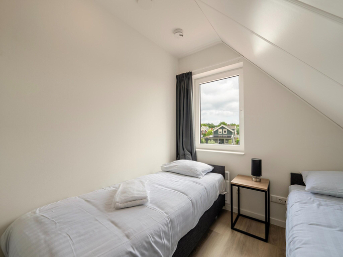 Bedroom 3, Holiday Home Simonshaven by Lake Beach, Bernisse