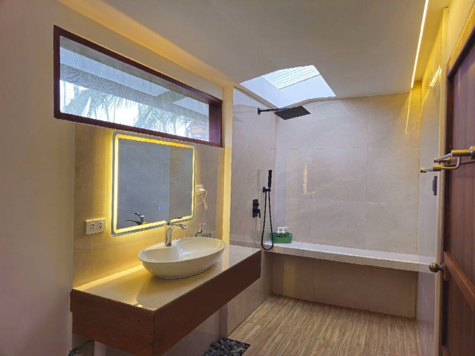 Bathroom 2, BAIBAI, San Vicente