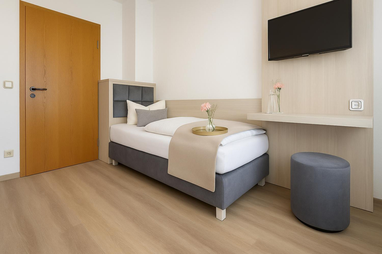 Bedroom 2, Messehotel Daucher A9 Autobahn 24h Self-Check-in, Nürnberg
