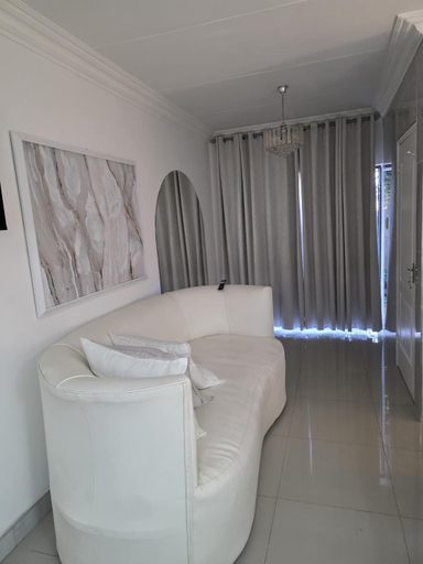 Others 2, Palm inn , Ekurhuleni