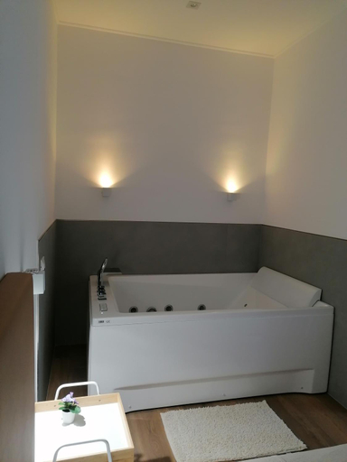 3, Dell'Ova 98 Rooms, Catania