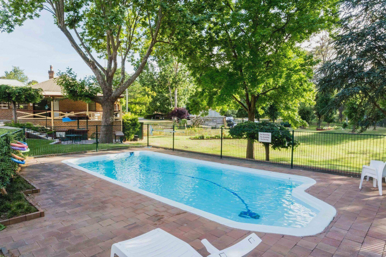 Sport & Beauty 4, Berrima Bakehouse Motel, Wingecarribee