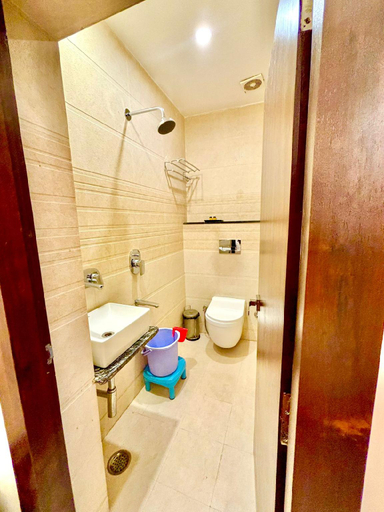 Bathroom 3, THE SEVEN'S HOTEL, Varanasi