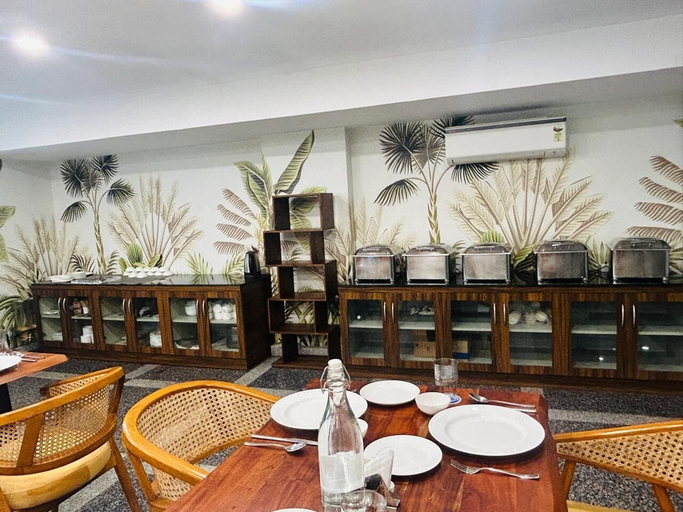 Restaurant 4, Royal Studio Golf Course Road, Gurgaon