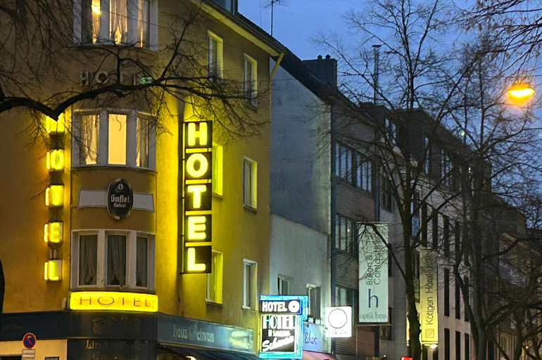Exterior & Views 2, Hotel Haus Schwan, Köln