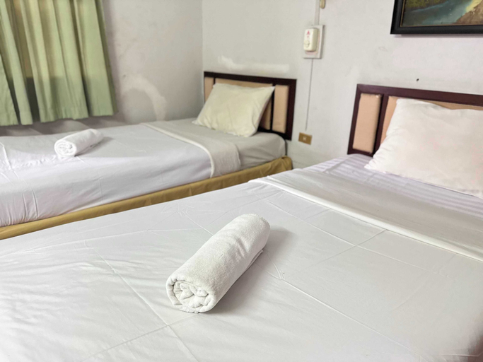 Room 2, Hotel O Guest House Cigadung 9a, Bandung