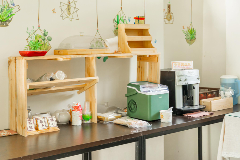 Food & Drinks 5, Meitiyuan Hostel, Miaoli