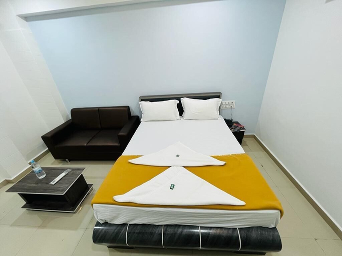 Room 5, Hotel Pleasure, Surat