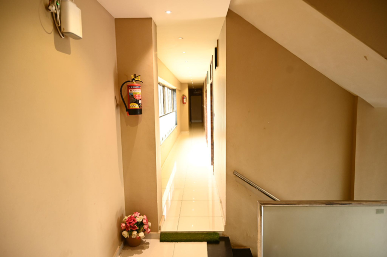 Lobby 5, HOTEL ROYAL MANSION SOMNATH, Gir Somnath