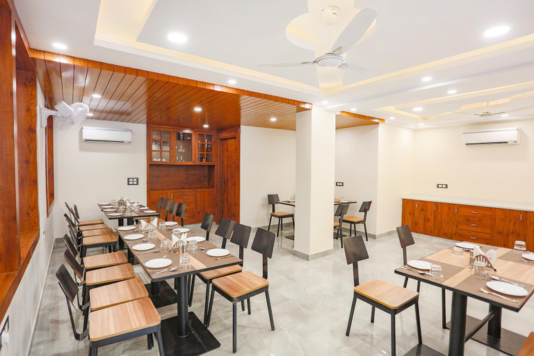 Food & Drinks 5, Hotel Golf Inn, Gurgaon