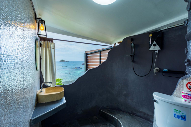 Bathroom 4, Taatoh Seaview Resort, Ko Phangan