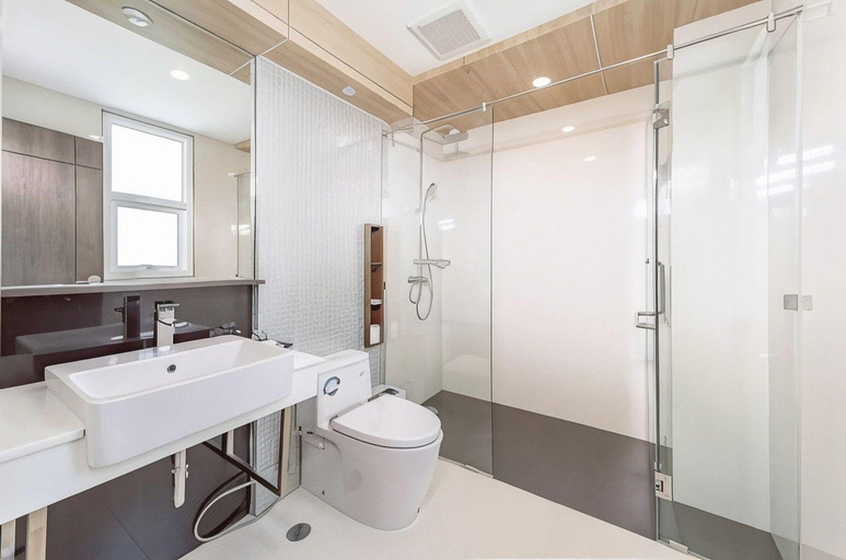 Bathroom 3, Sitthinard Grandview Hotel, Muang Phatthalung