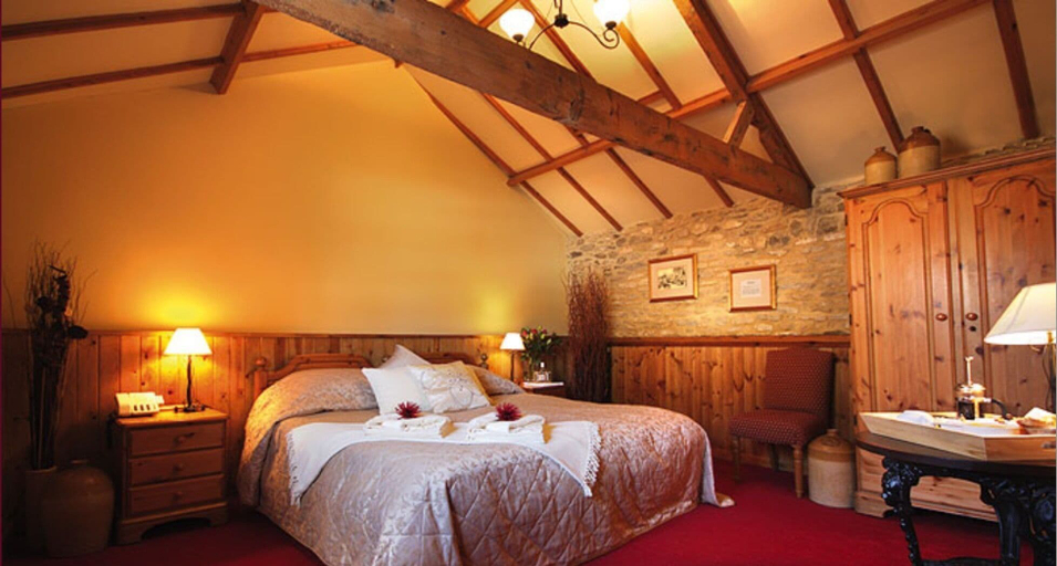 Room 4, The Catherine Wheel, Gloucestershire