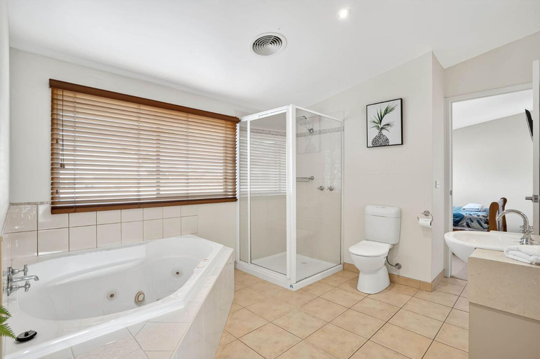 Others 4, Butter Factory 9, Colac-Otway - South