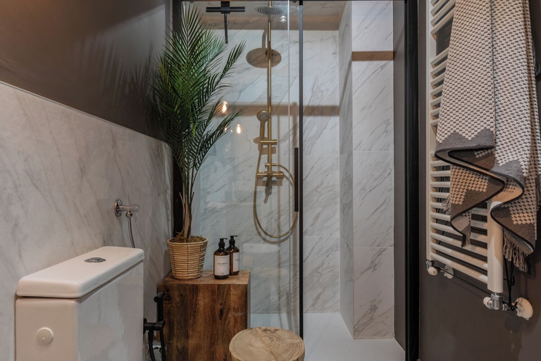 Bathroom 5, Design in Corso Francia by Wonderful Italy, Torino