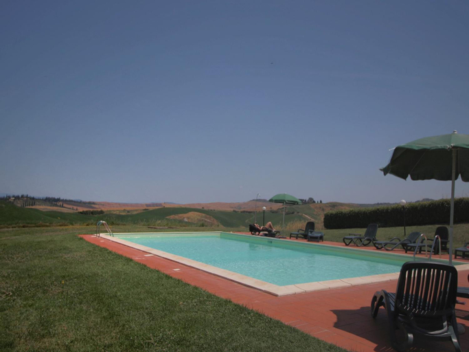 Sport & Beauty 2, Spacious Tuscan Farmhouse, Siena