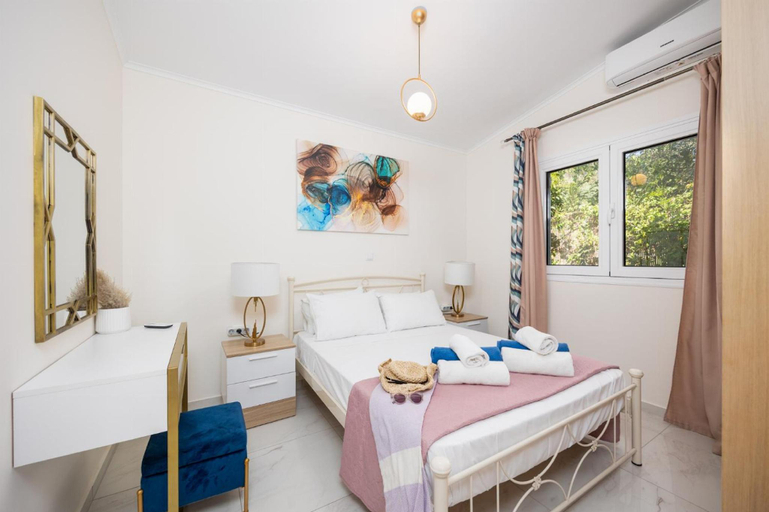 3, Eleftheria in Spartia, Ionian Islands
