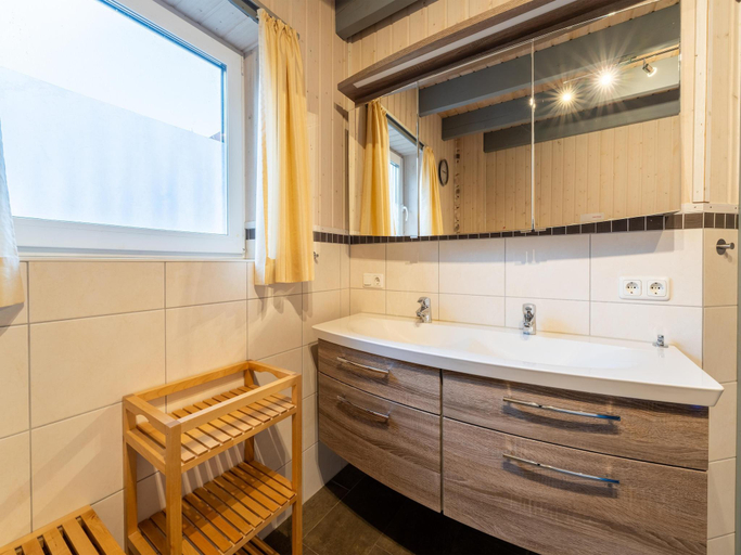 Bathroom 3, Ferienhaus im Ferienpark Mirow, Mecklenburgische Seenplatte
