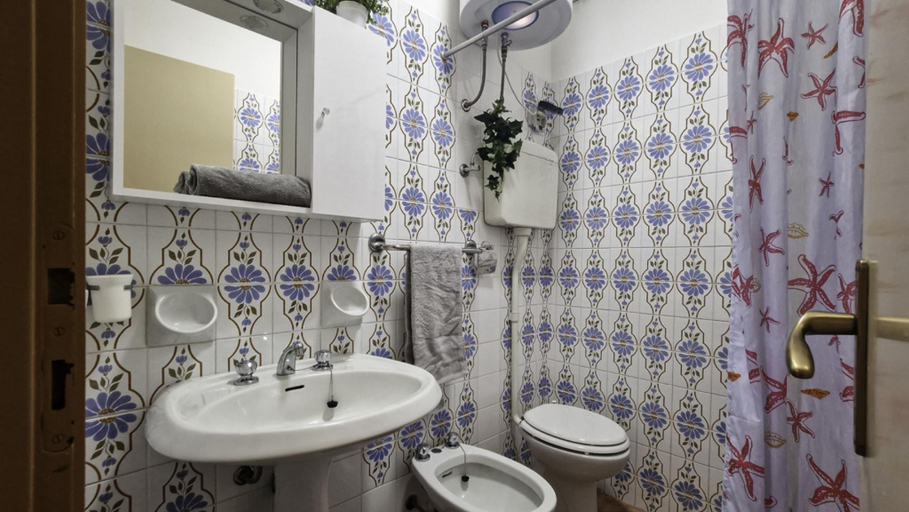 Bathroom, Lovely flat near Pluto Beach - Beahost, Venezia