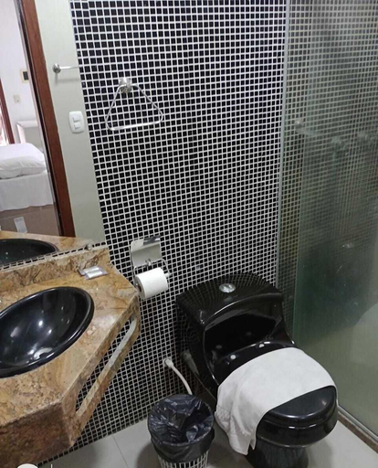Bathroom 3, Rede Andrade Porto Seguro, Porto Seguro