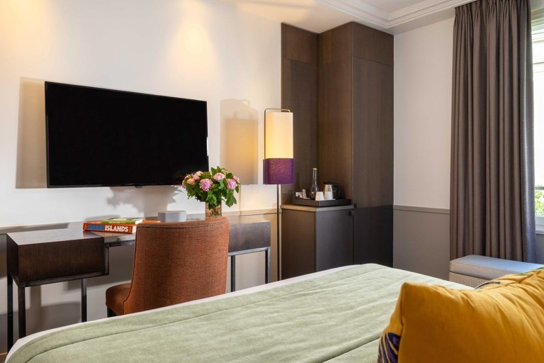 Bedroom 4, Villa Eiffel, Paris