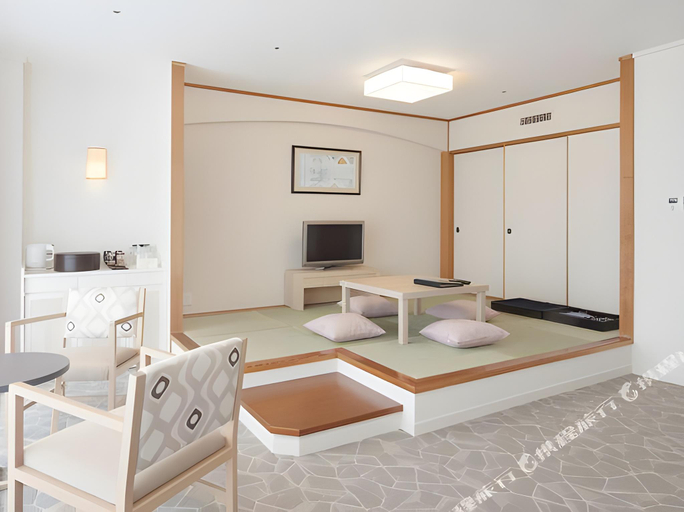 Bedroom 3, Karatsu Seaside Hotel, Karatsu
